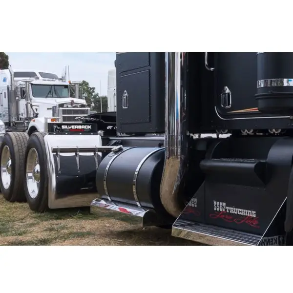 SMOOTH QUARTER FENDER- TRI ARM STYLE WITH 24" WIDE & 30" LENGTH (304SS) - Image 4