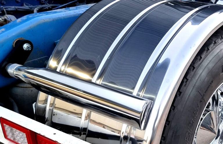 Smooth-Fender-ribbed-with-Bracket